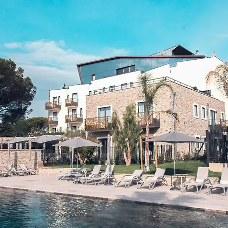 Ilot Du Golf Bw Premier Collection Mandelieu