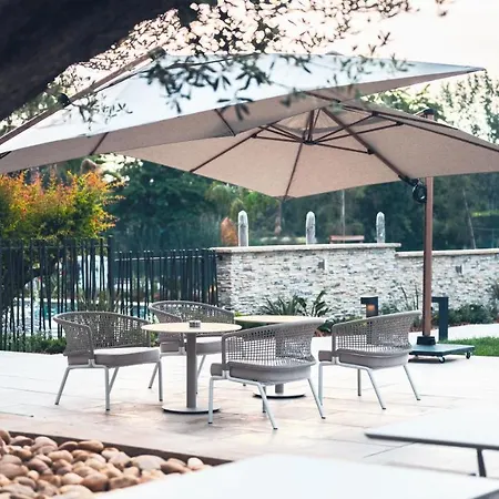 Hotel Ilot Du Golf Bw Premier Collection 4*