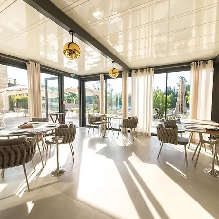 Hotel Ilot Du Golf Bw Premier Collection Mandelieu