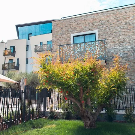 Ilot Du Golf Bw Premier Collection מלון